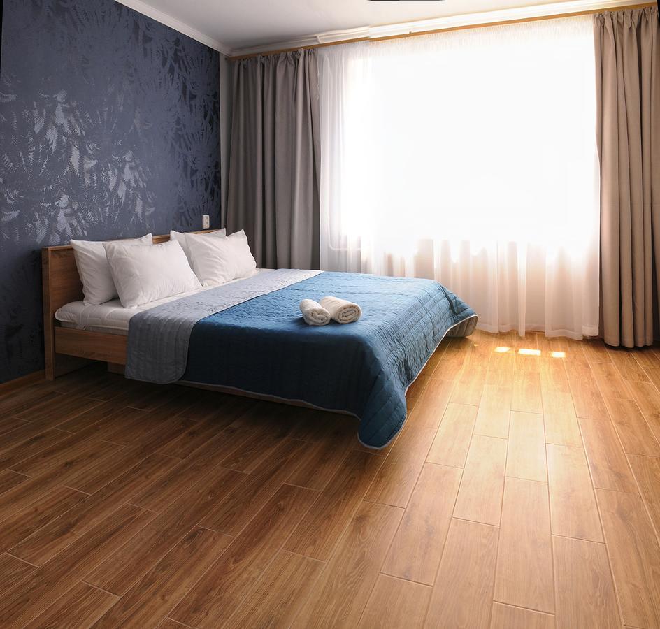 Scandinavian Poltava Apartments With 2 Rooms, 3 Beds 1 Sofa Екстериор снимка